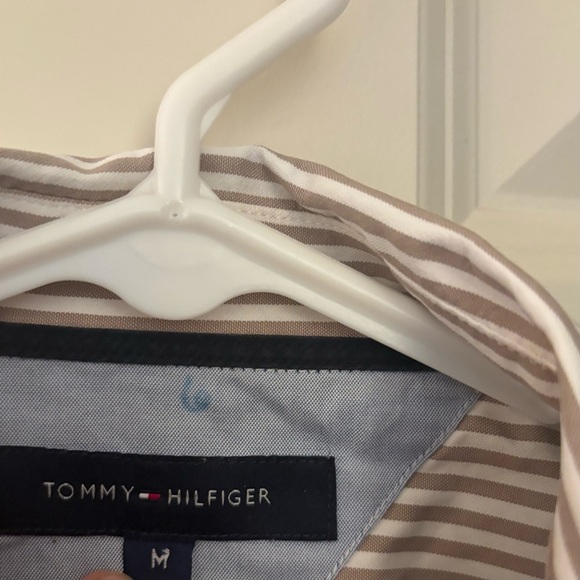 Tommy Hilfiger 100% Cotton Striped Button Down, Size M - Picture 4 of 8